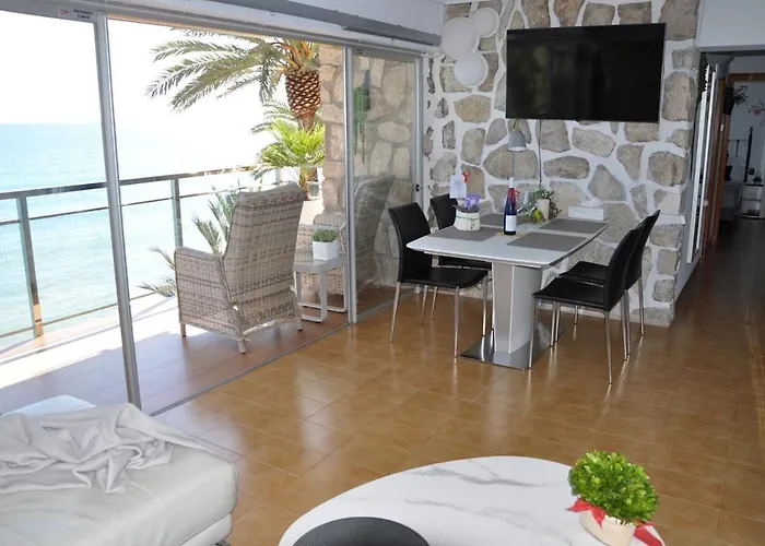 Sunrise Apartment